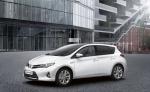 Toyota Auris Hybrid 2012 года